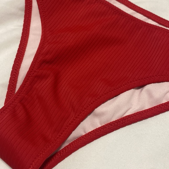 Red ribbed bikini bottom - Picture 2 of 5